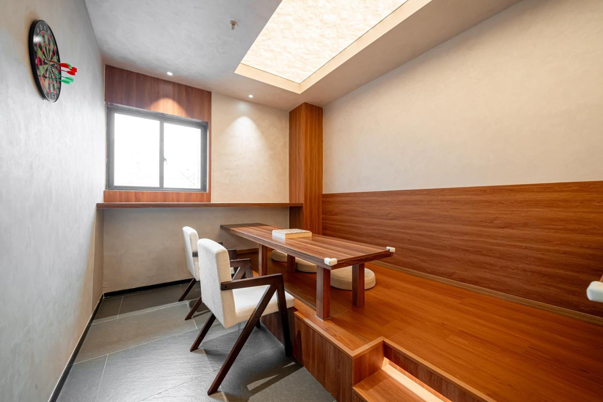 Xihe Hotel-shanghai Lujiazui Lancun Road Subway Station Branch 2*