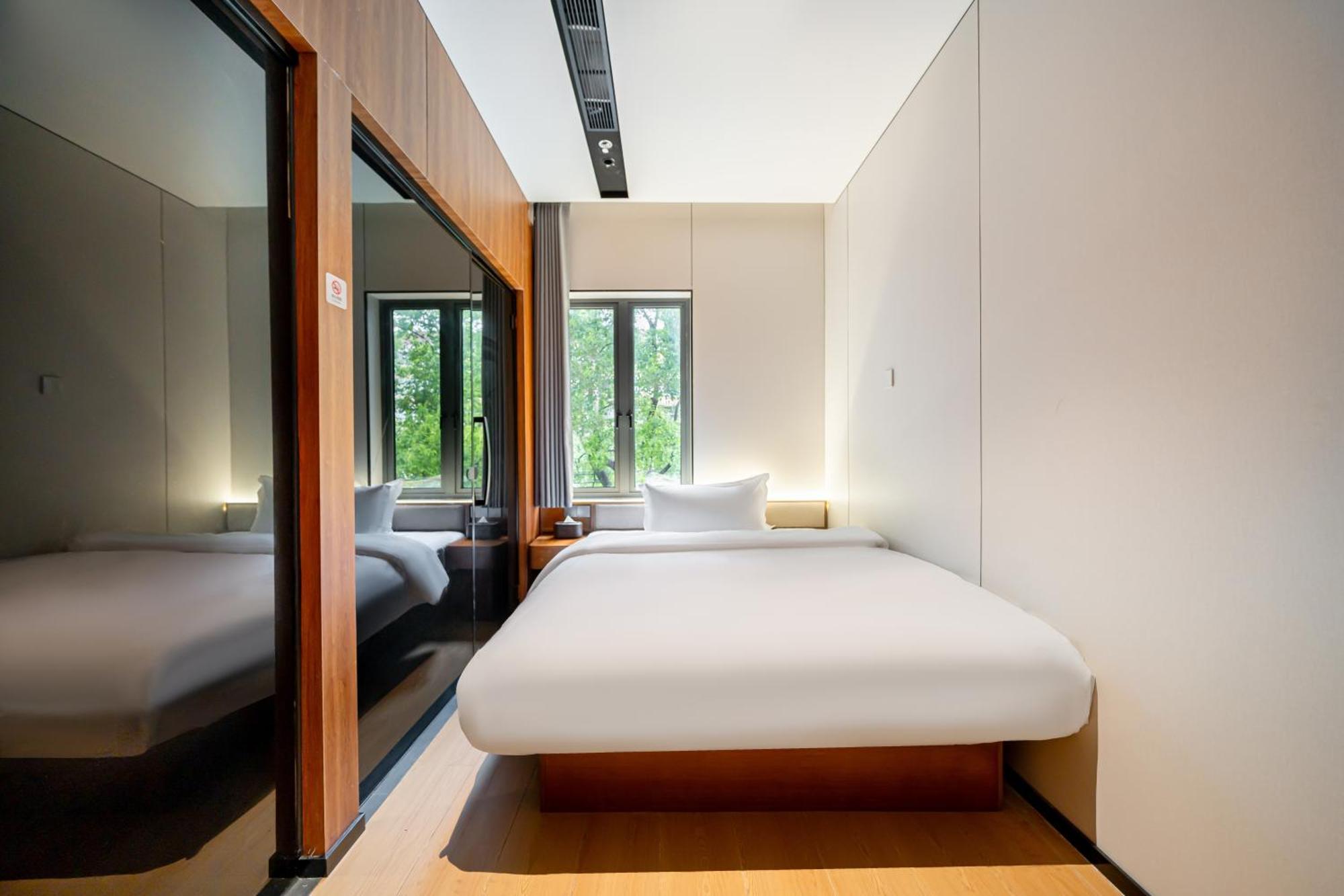 Xihe Hotel-shanghai Lujiazui Lancun Road Subway Station Branch Hotel 2*