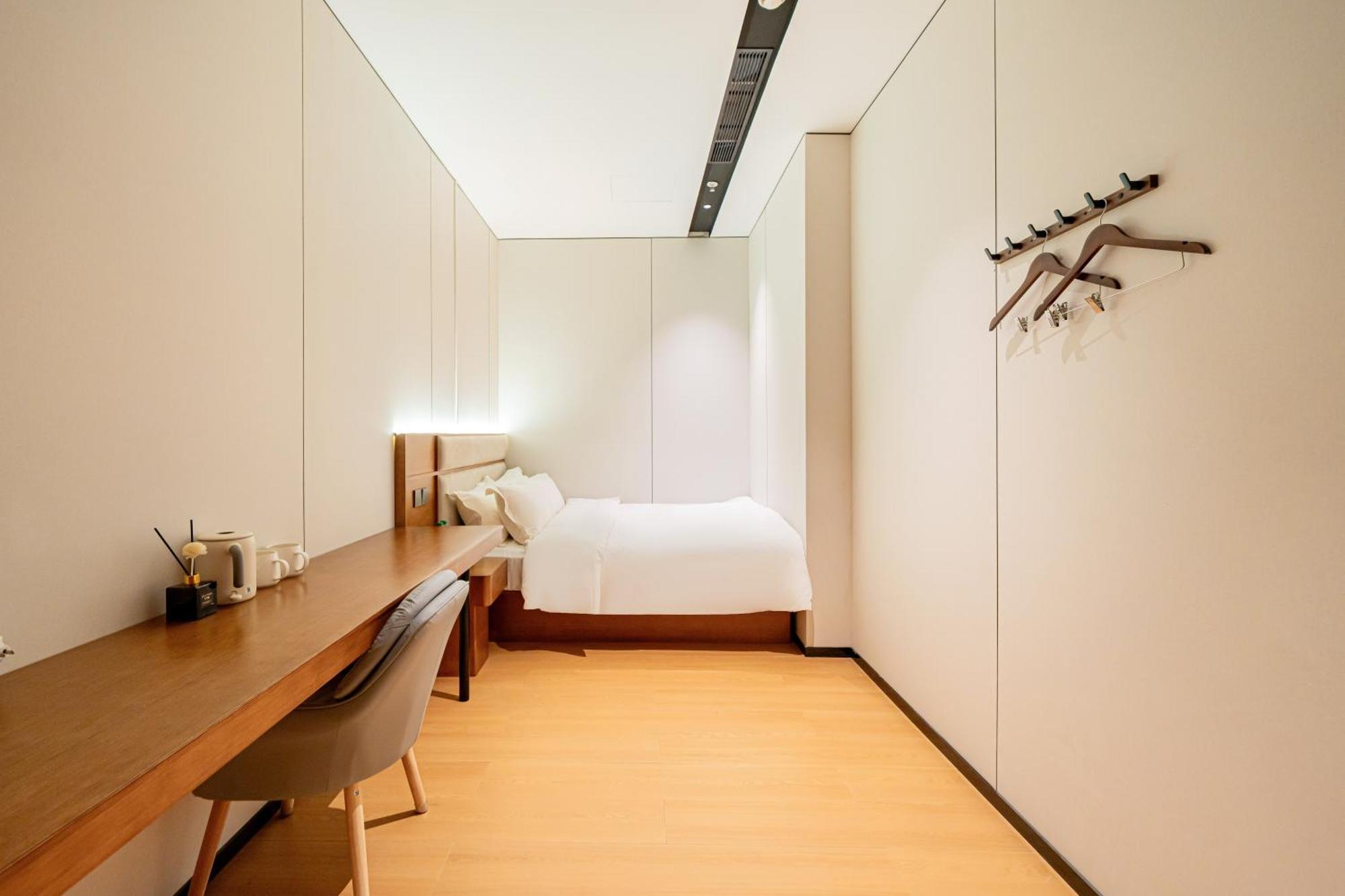Hotel Xihe Hotel-shanghai Lujiazui Lancun Road Subway Station Branch